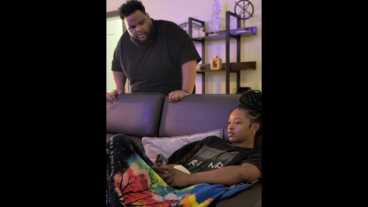 When Rafi finds out there’s a wanted criminal in his house!