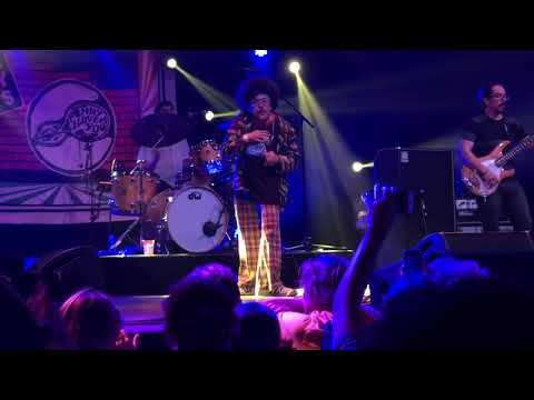 Cola Boyy - Penny Girl - Coachella 2019 - Weekend 1