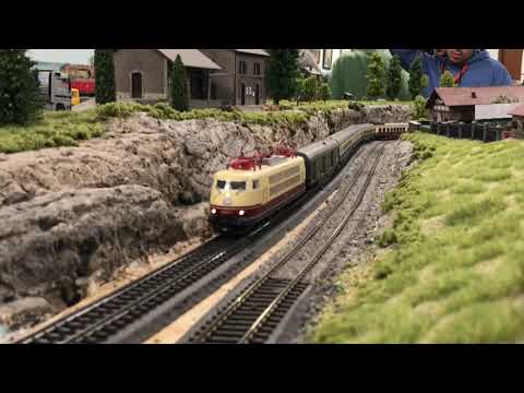 Märklin trains: Br103 243-2 mit IC 586 "Ernst Barlach" München-Hamburg-Altona