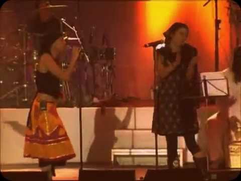 La Mari de Chambao y Bebe.wmv Olvidarme de ti