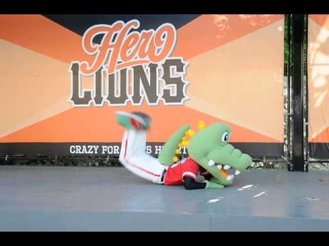 建大鱷魚哥 - Croc 帥氣登場!!