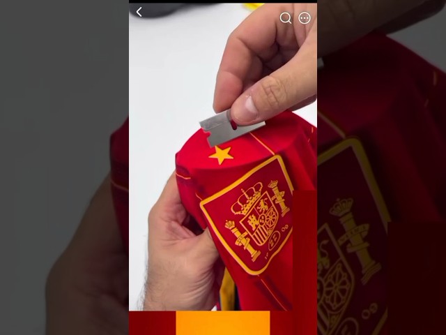 Vídeo relacionado con Insignia de fútbol de parche bordado de costura (estrellas)