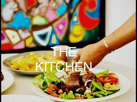 🇱🇷 Touring Amazing Liberian Restaurants - THE KITCHEN (Great Food)