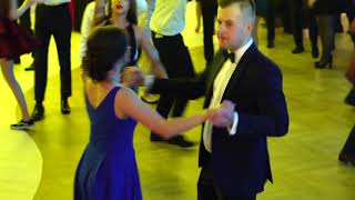 Poloneza czas zacząć - studniówka Ekonomika (zdjęcia, wideo)