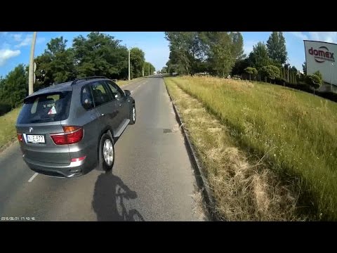 NIE-577 Centizés - Close pass