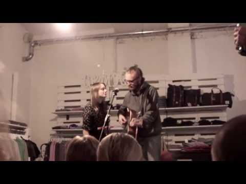 The Indie Queens Are Waiting (Dan Mangan Cover)