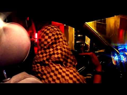 Don-GG - Zij Is On Iets (Juelz Santana Talks) [Official Music Video]