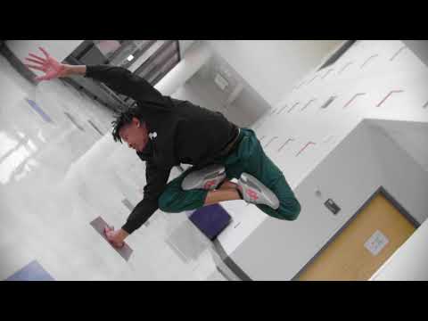 Infinite Zooms with Raw Skeleton (Freak Show)