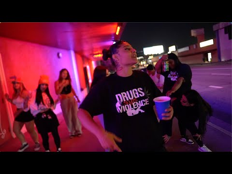 Robbs x Bricc Baby Flakz - 2 Piece (official music video)