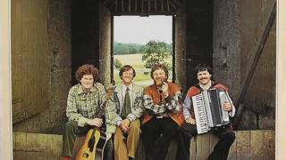 Yetties – Fling It Here