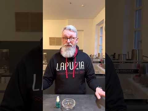 Electrostatic charging of coffee. What can you do? #lapuzia #asktheroaster #coffeegrinder