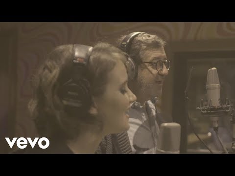 Carolina Deslandes - Avião De Papel ft. Rui Veloso