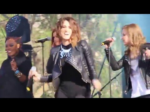 Barei interpreta "Say yay" en la Eurovillage - Eurovision 2016