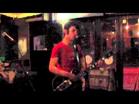 Jackie Winter - Lay the marigolds - live @ Melbourne august 2011