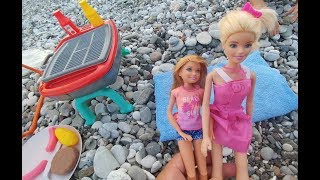 Elif plajda mangal keyfinde  Barbie ile stacy nede