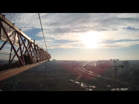 Żuraw Wieżowy -  Budowa Licheń 1999r -