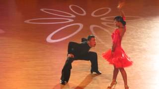 preview picture of video 'Andrey Gusev - Elizaveta Cherevichnaya, Cambrils 2013, WDSF GrandSlam latin, final - chachacha'