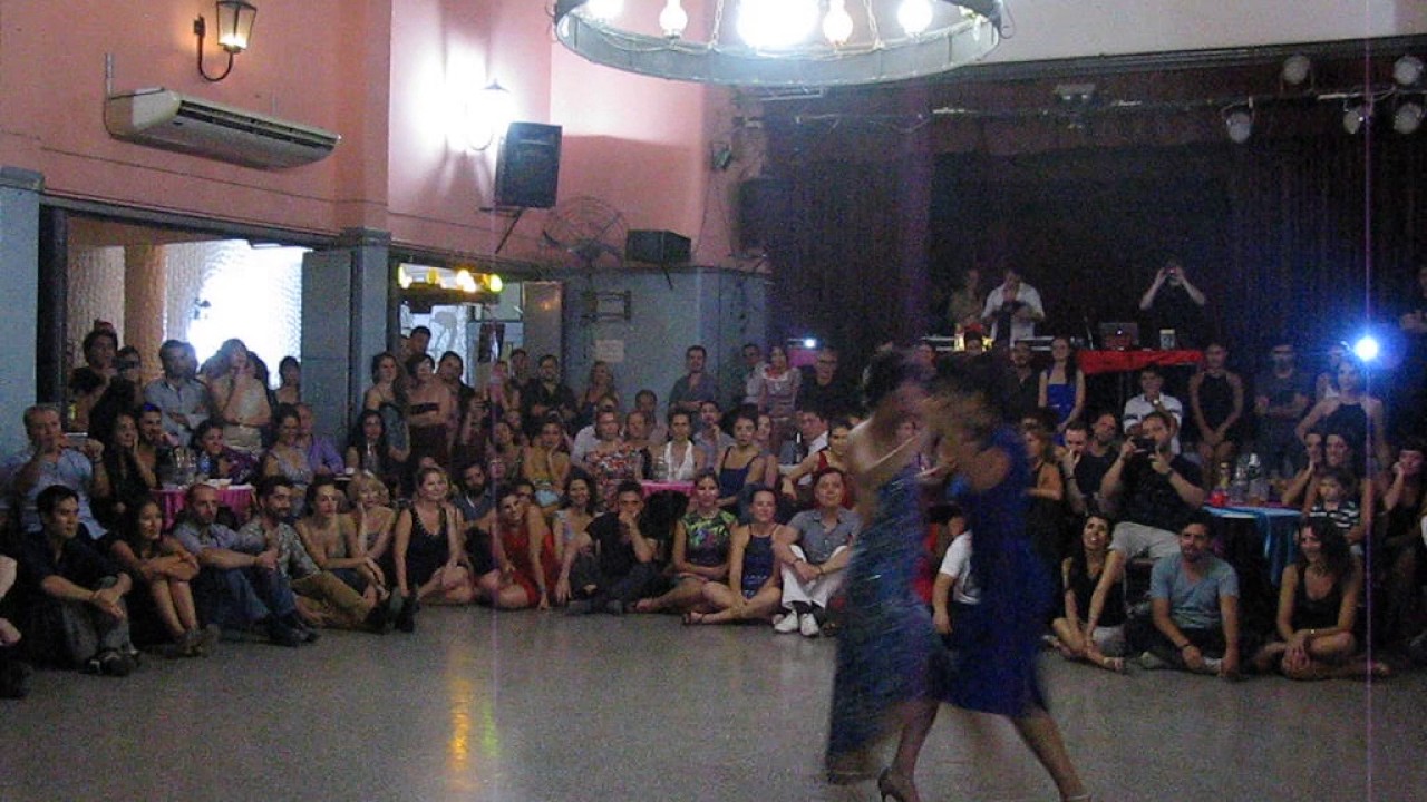 Video thumbnail for CORINA HERRERA y MARIELA SAMETBAND en Viva La Pepa Milonga (1/2)