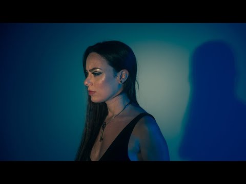 Laura Zennet - Fight (Official Video)