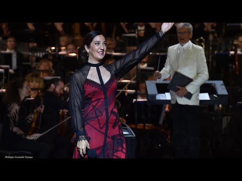 Marina Viotti sings Historia de un Amor