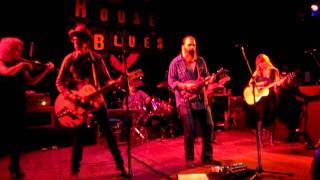 Steve Earle with The Dukes &amp; Duchesses Intro and &quot;Harlan Man&quot; at the HOB West Hollywood CA