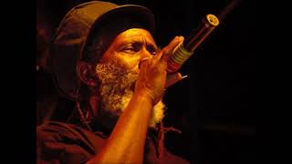 Burning Spear  -   Tumble Down  -  Live in Italy   - 1997.