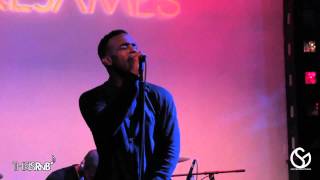 Luke James Performs &quot;Strawberry Vapors&quot; at SOB&#39;s (NYC)