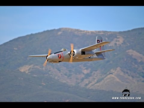 Giant Scale RC F7F Tigercat -- Warbirds & Classics 2016