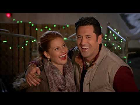 Christmas Under Wraps (2014) End Credits