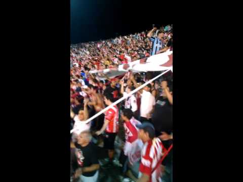 "Yo Quisiera Ver al Tomba" Barra: Los Leones del Este &bull; Club: San Martín de Mendoza
