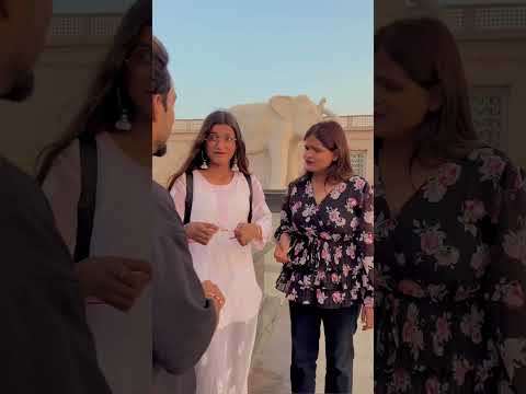 Aap log batao Arif mera kaun hai??? ❤️🤭 #anushka262 #youtubeshorts #viral#shorts