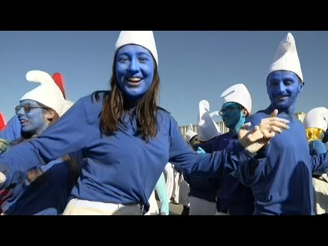 French town breaks smurf number world record | AFP