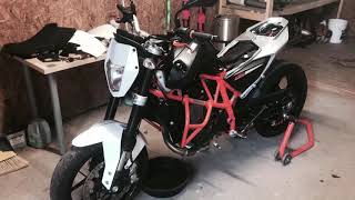 Coolant change on 2013 KTM Duke 690.