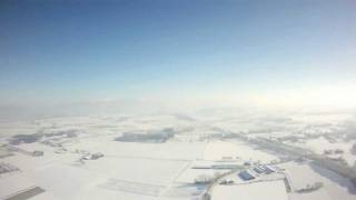 preview picture of video 'paragliden in de sneeuw Moergestel 4 februari 2012'