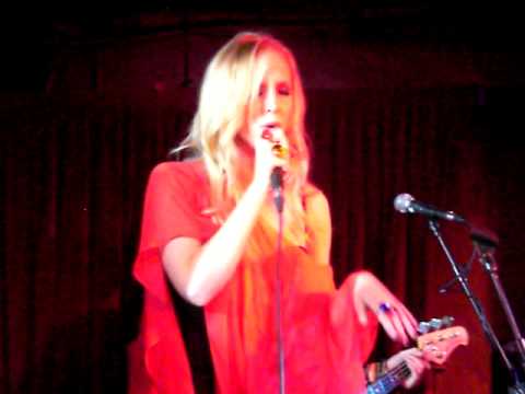 Lizzy Pattinson show at The Borderline in London