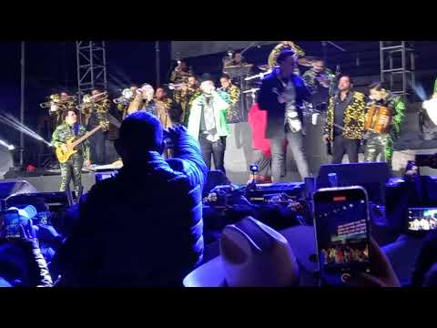 Por Ella Tomo - Gerardo Ortiz ft Río Roma - En Vivo