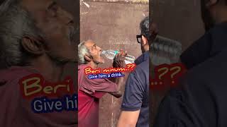 Download lagu 'diusia senja.!!' Kakek masih bekerja..?? Cuci mobil.. #love #respect #affection #prank #shorts mp3