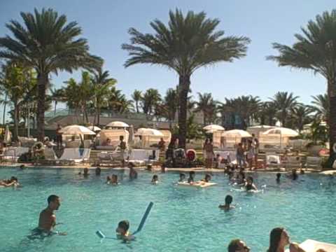 FONTAINEBLEAU HOTEL MIAMI BEACH FLORIDA SOUTH BEACH...