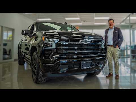 2026 Chevrolet Silverado 1500 Crew Cab Short Box 4-Wheel Drive High Country in Black for sale at Barry Cullen Chevrolet in Guelph, ON