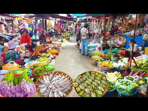 Takhmao Old Market Food Show - Natural Fishes, Vegetables, And More For Sales In Our Daily Life