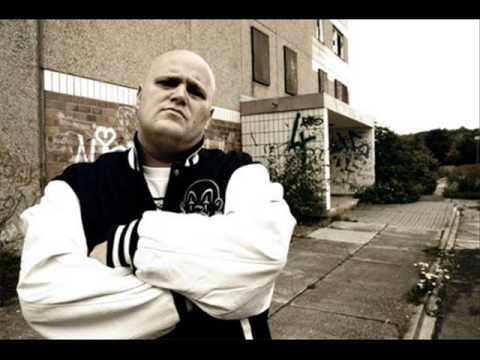 Hofmukke. Joe Rilla feat. Tkon