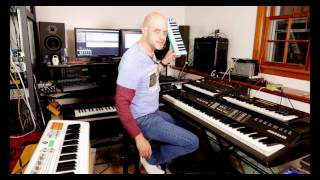 Video thumbnail for The Synthesizer Addict - Polyphonic Aftertouch and a Roland A50 Bug by The Music Addict