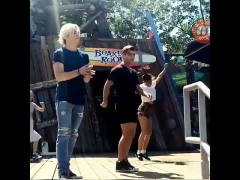 Garrett Clayton ,Gracie Gillam ,Maia Michell y Ross Linch