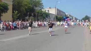 preview picture of video 'День города Вичуга 2013 Шествие (RIGID BIT)'