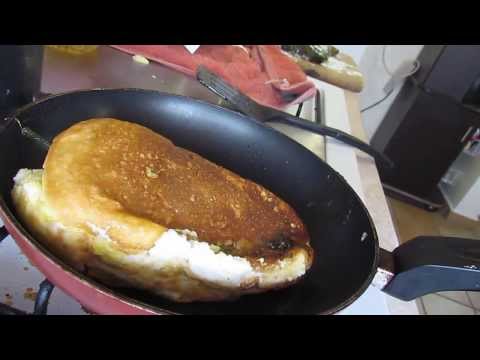 Chiles poblanos rellenos de queso capeados/Marisolpink