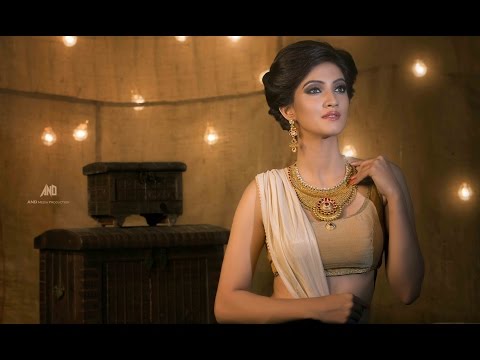 Rich gold jewellery ad