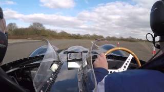 preview picture of video 'Jaguar Heritage Grace and Pace Driving Experience'