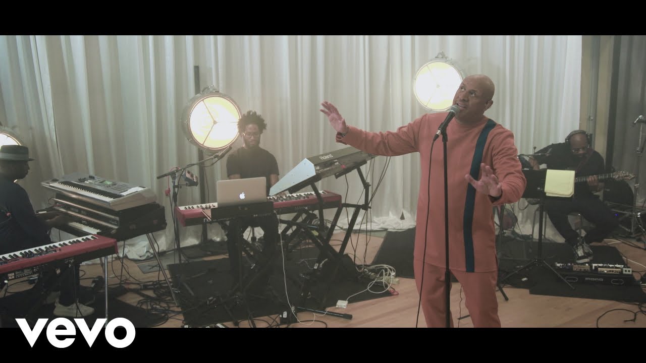 Brian Courtney Wilson - Monday’s Pain (Performance Video)