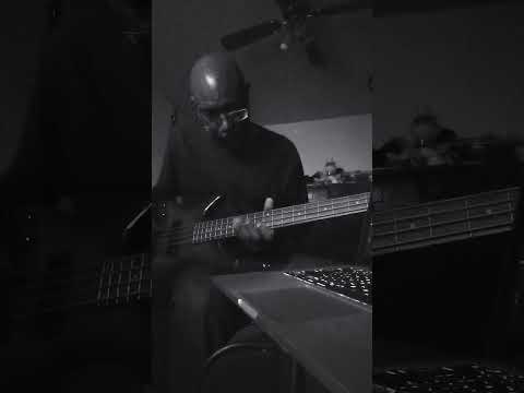 Johnny Slim on that inner city blues bassline cover