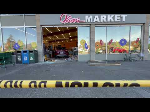Oliver's Market closed after vehicle crashes into east Santa Rosa store